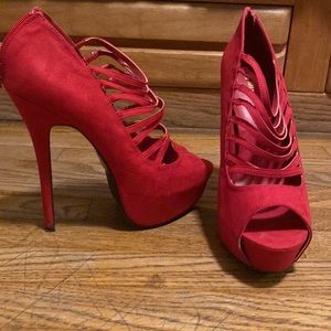 Stilleto Peep Toe Strappy Heels in Red